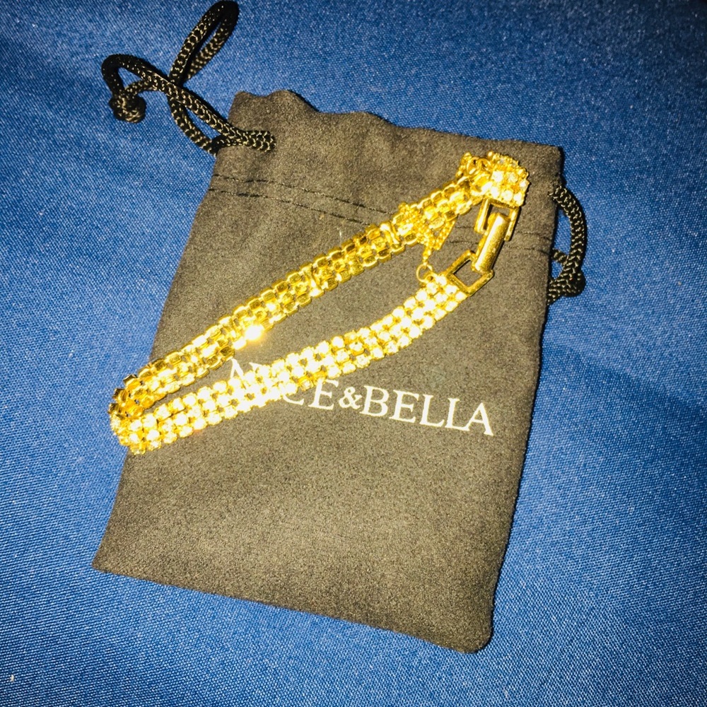 Women’s gold bracelet